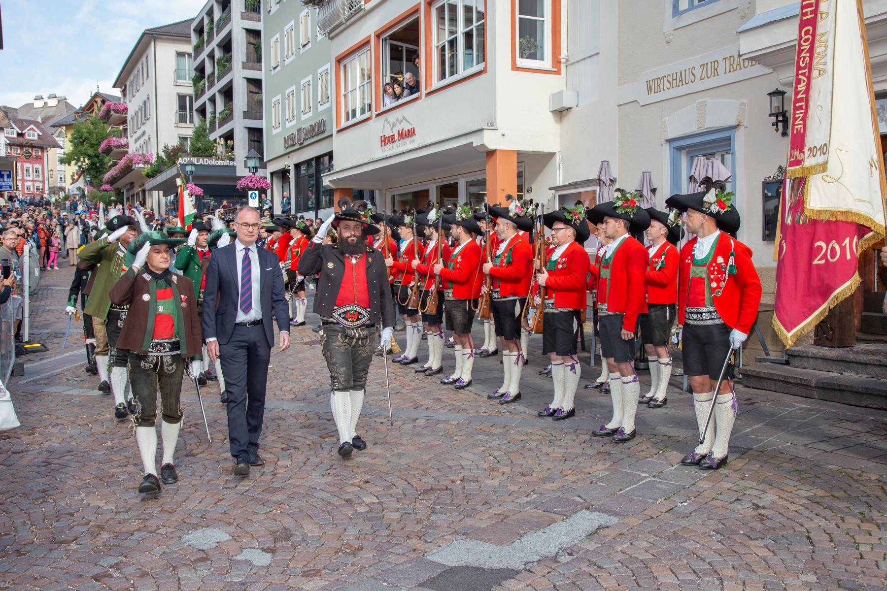 2025-09-14 1.Treffen der ladinischen Schützenkompanien in St. Ulrich in Gröden