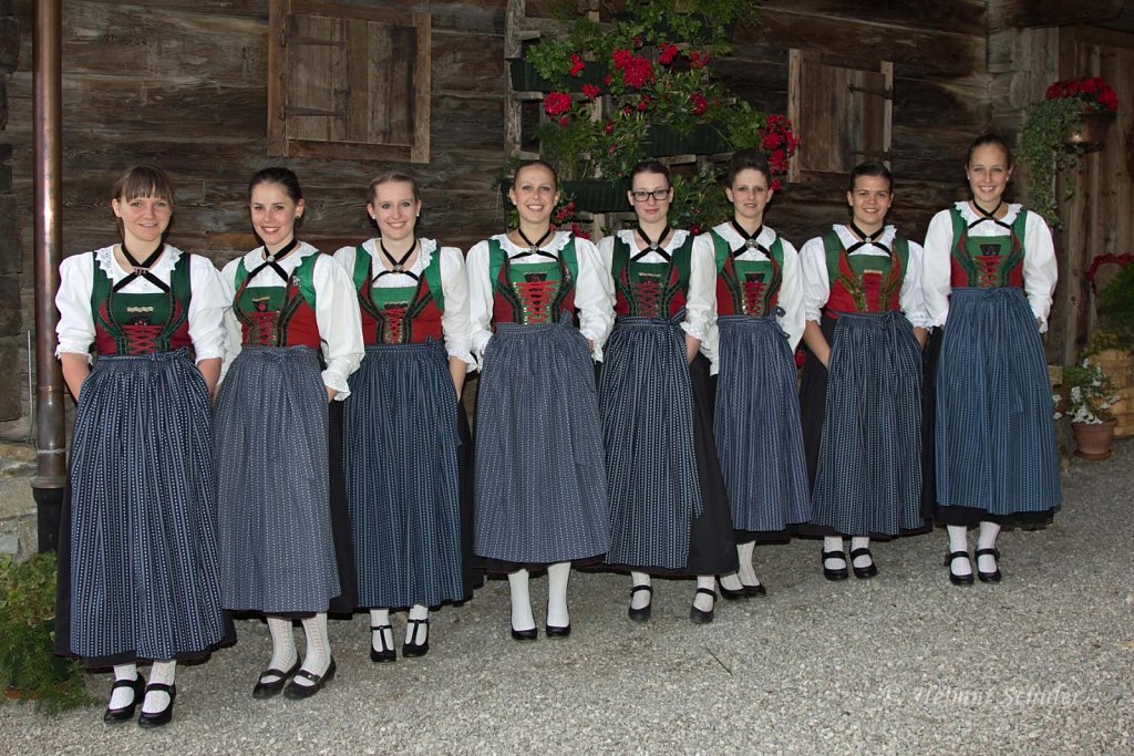 Volkstanzgruppe Obertilliach am 6. Juni 2015